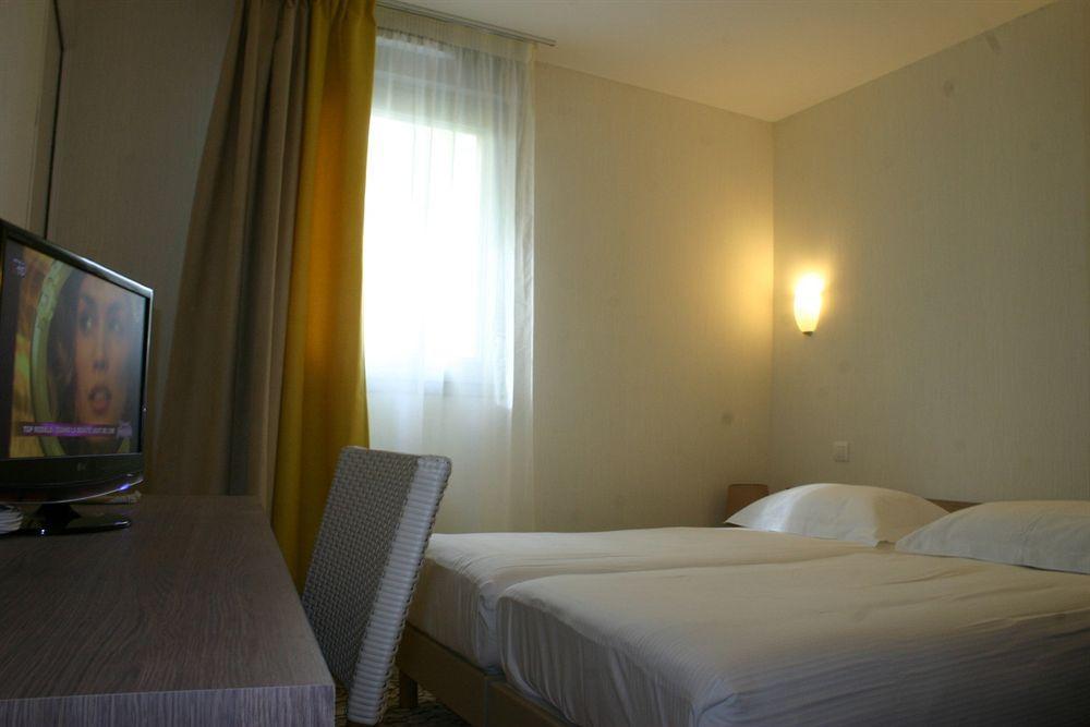 Brit Hotel Alghotel Канкал Екстериор снимка