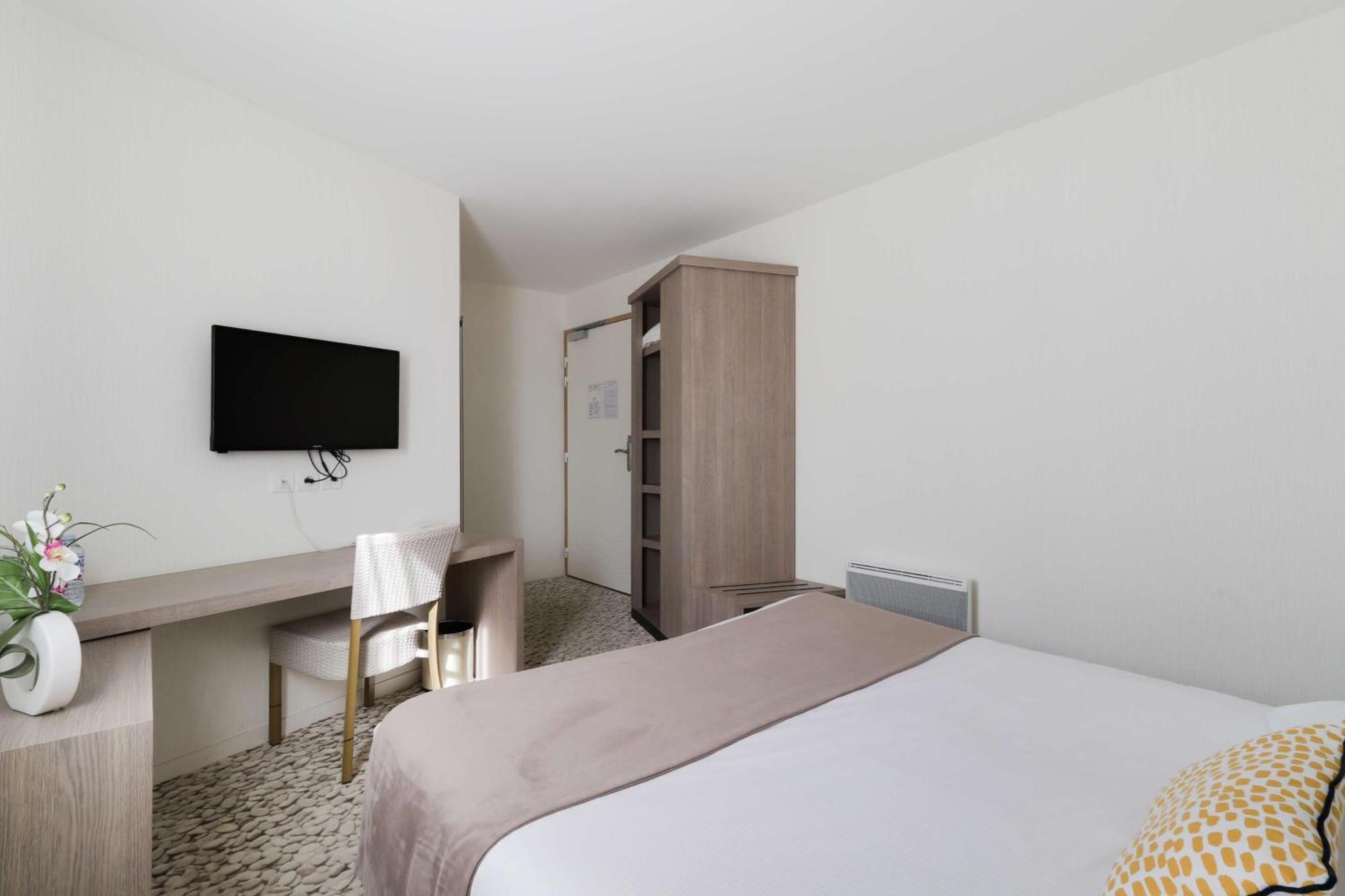 Brit Hotel Alghotel Канкал Екстериор снимка