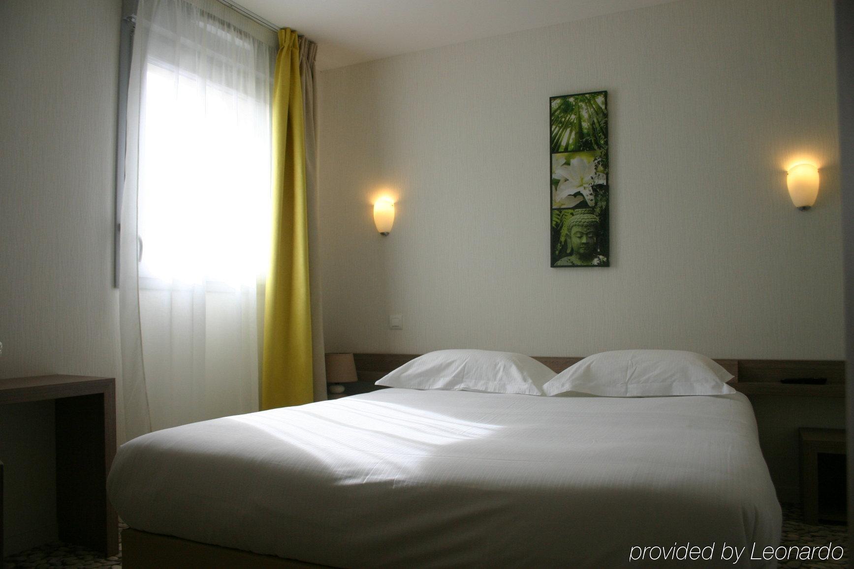 Brit Hotel Alghotel Канкал Екстериор снимка